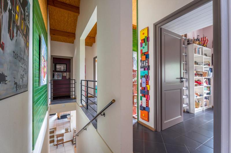 Maison - 272 m² - 5 pièces