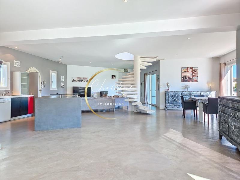 Maison - 170 m² - 4 pièces