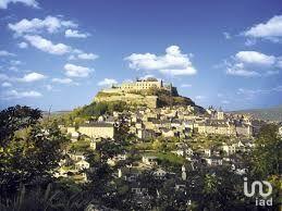 Local commercial - 1 300 m²