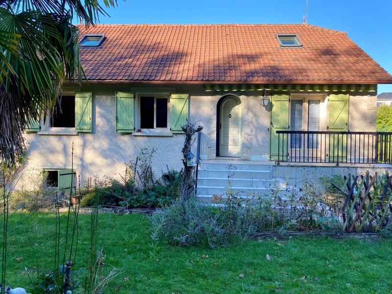 Maison - 104 m² - 5 pièces