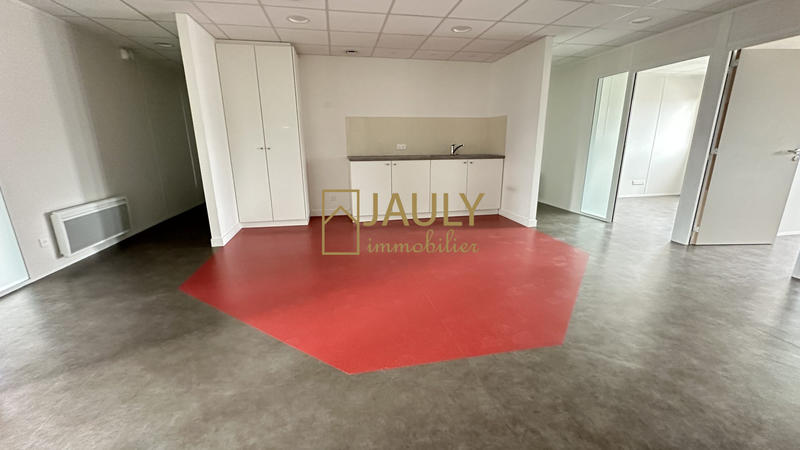 Bureau - 254 m² - 9 pièces