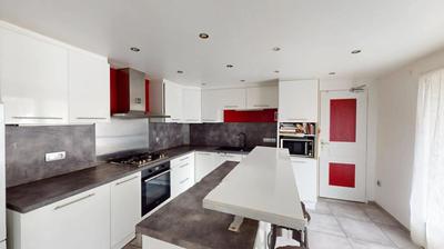 Maison - 125 m² - 6 pièces