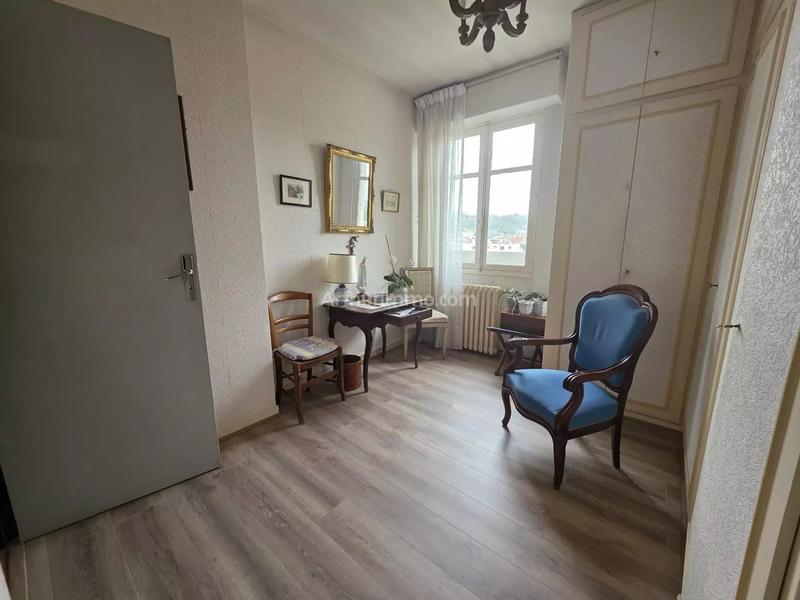 Appartement - 130 m² - 5 pièces