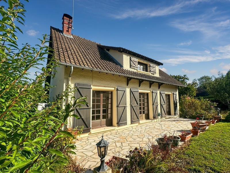 Maison - 110 m² - 5 pièces