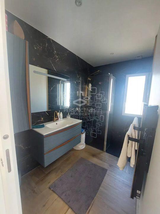 Villa - 157 m² - 5 pièces