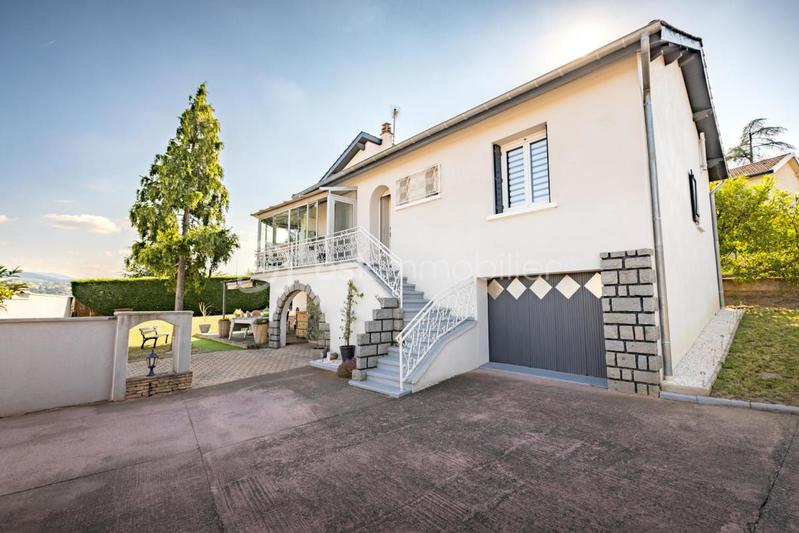 Maison traditionnelle - 150 m² - 7 pièces