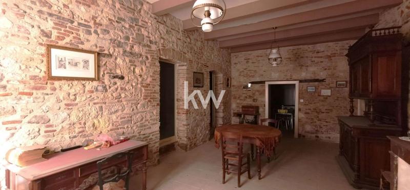 Maison - 216 m² - 8 pièces