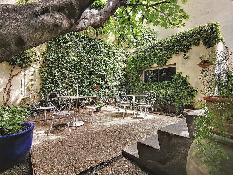 Maison - 269 m² - 10 pièces