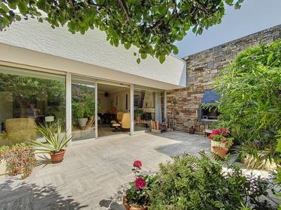 Maison - 174 m² - 5 pièces