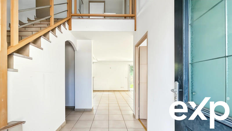 Maison - 122 m² - 6 pièces