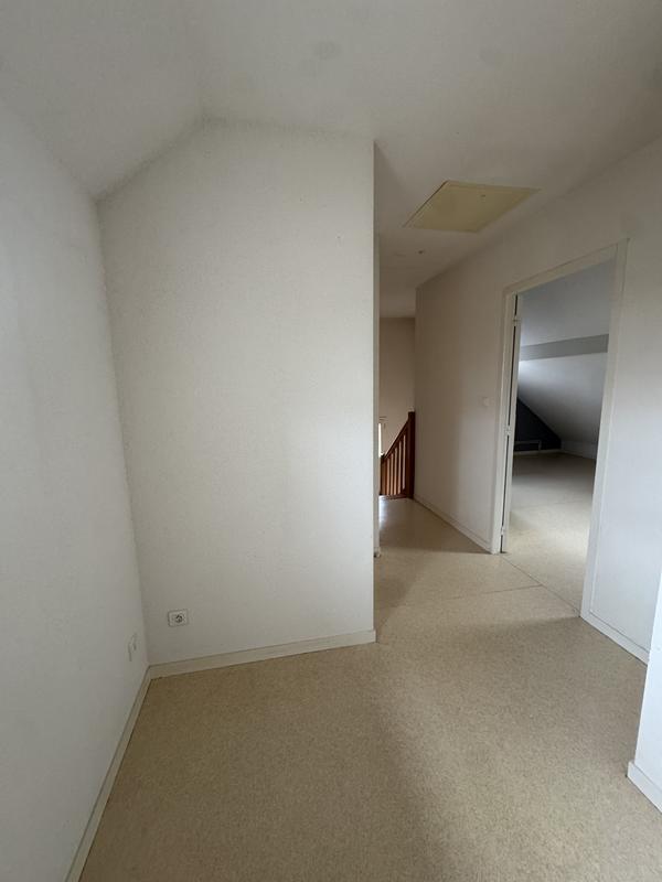 Maison - 90 m² - 6 pièces