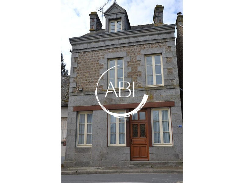 Maison - 88 m² - 5 pièces