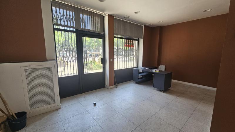 Magasins - 49 m² - 1 pièce