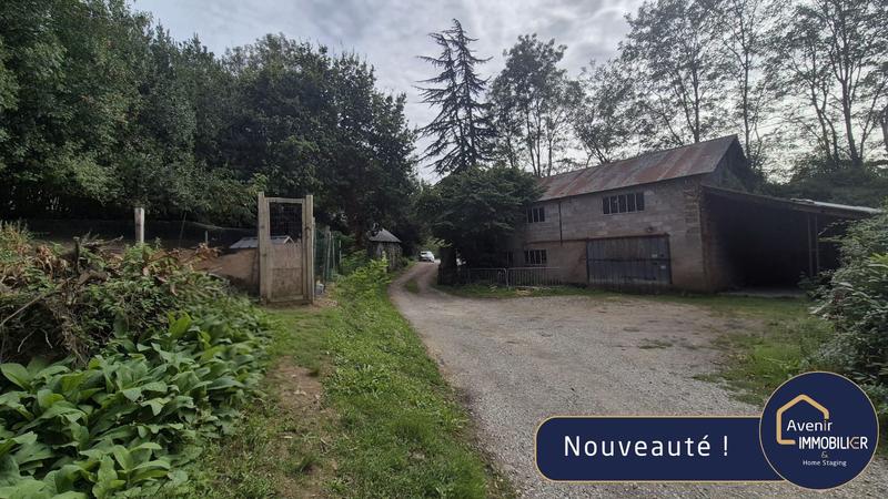 Maison ancienne - 1 009 m² - 1 pièce