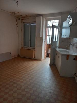 Maison - 260 m² - 10 pièces