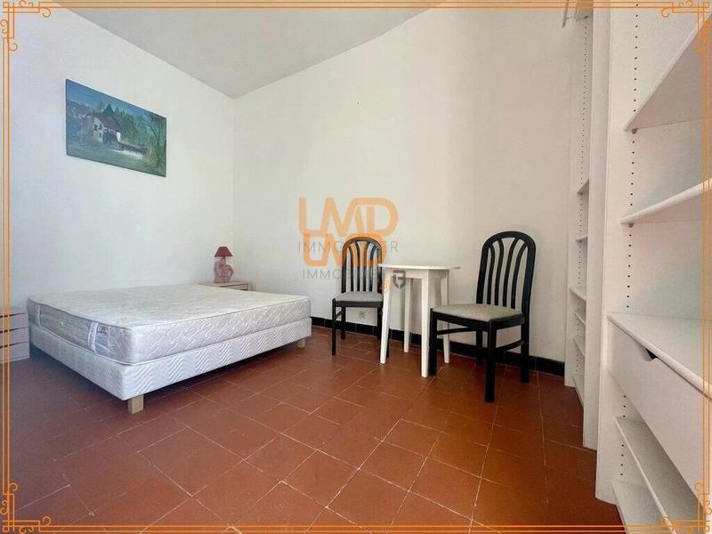 Maison de maîtres - 247 m² - 14 pièces