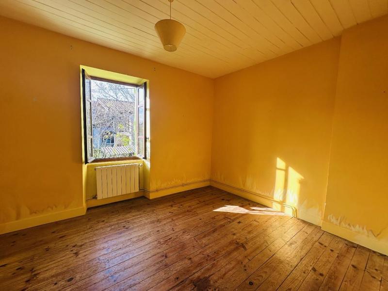 Maison - 229 m² - 10 pièces