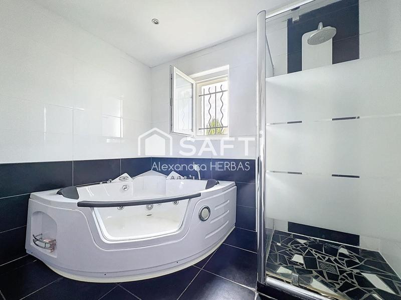 Maison - 135 m² - 5 pièces