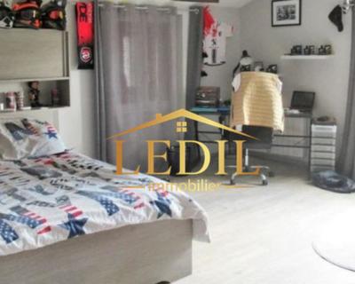 Maison - 182 m² - 6 pièces