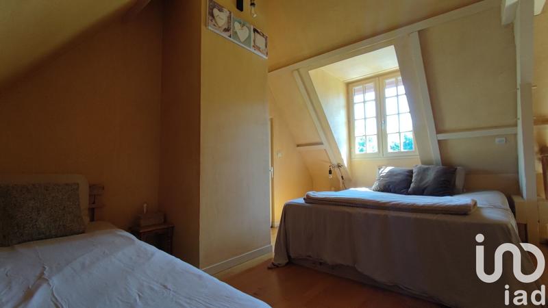 Maison - 230 m² - 13 pièces