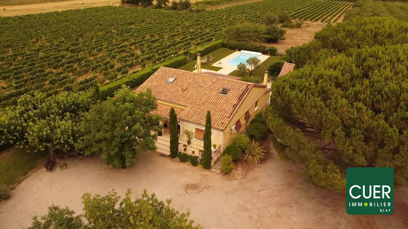 Maison - 174 m² - 6 pièces