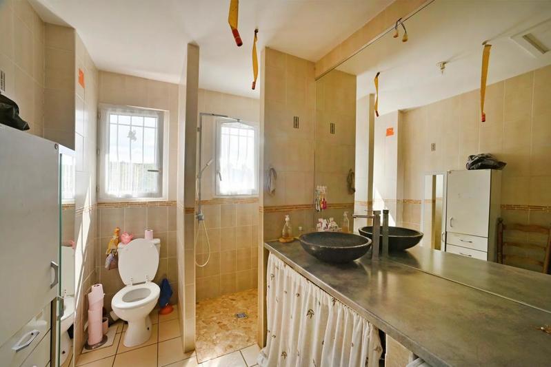 Maison - 520 m² - 8 pièces