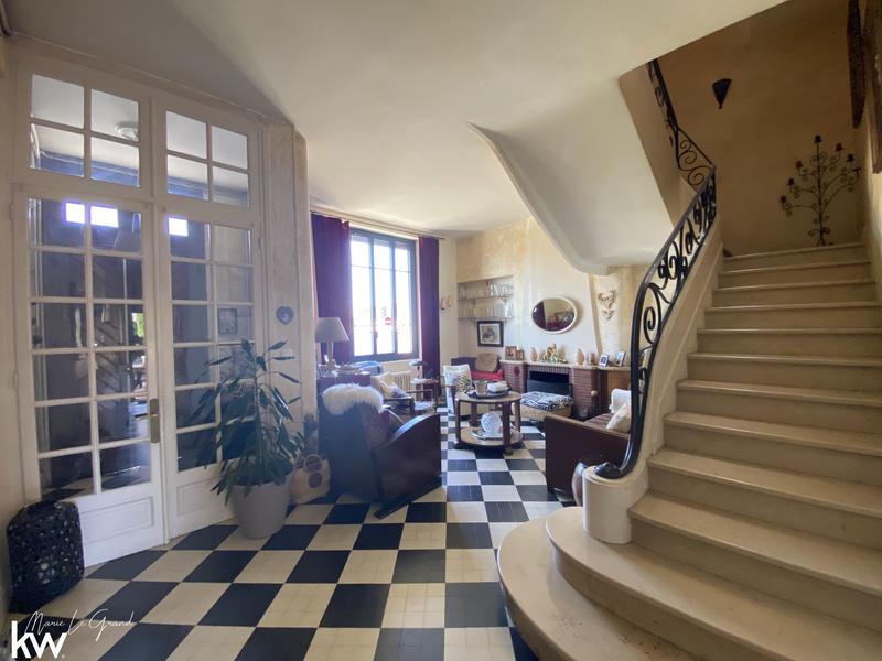 Maison de ville - 208 m² - 7 pièces