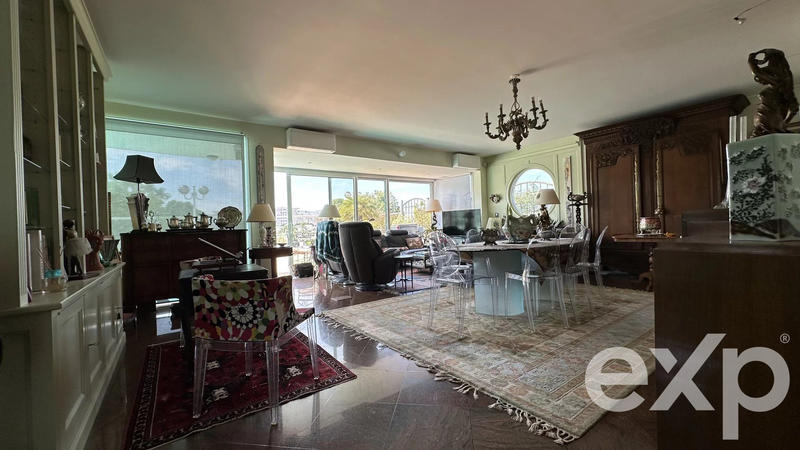 Appartement - 175 m² - 5 pièces