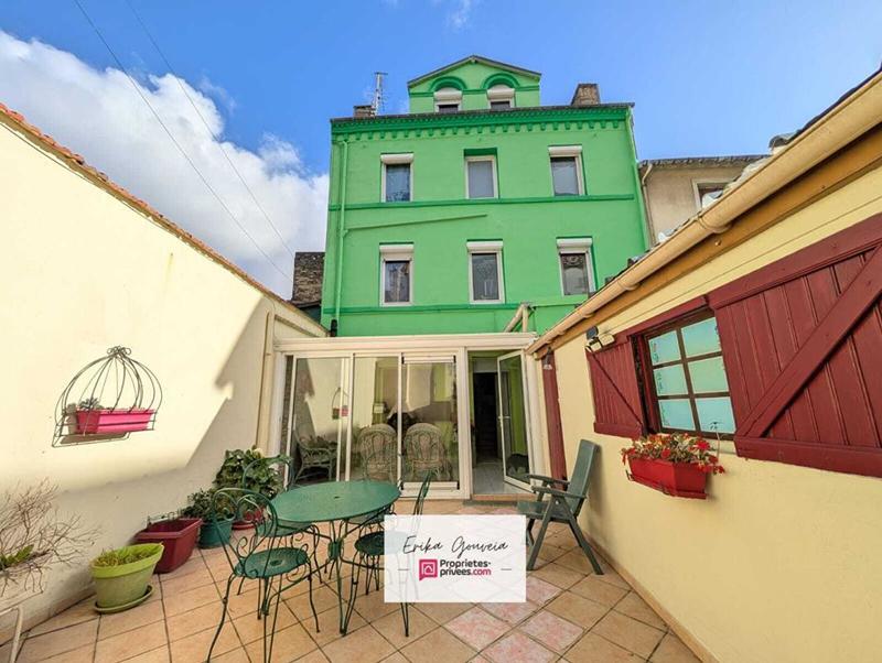 Maison - 140 m² - 7 pièces