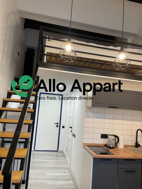 Studio - 25 m² - 1 pièce