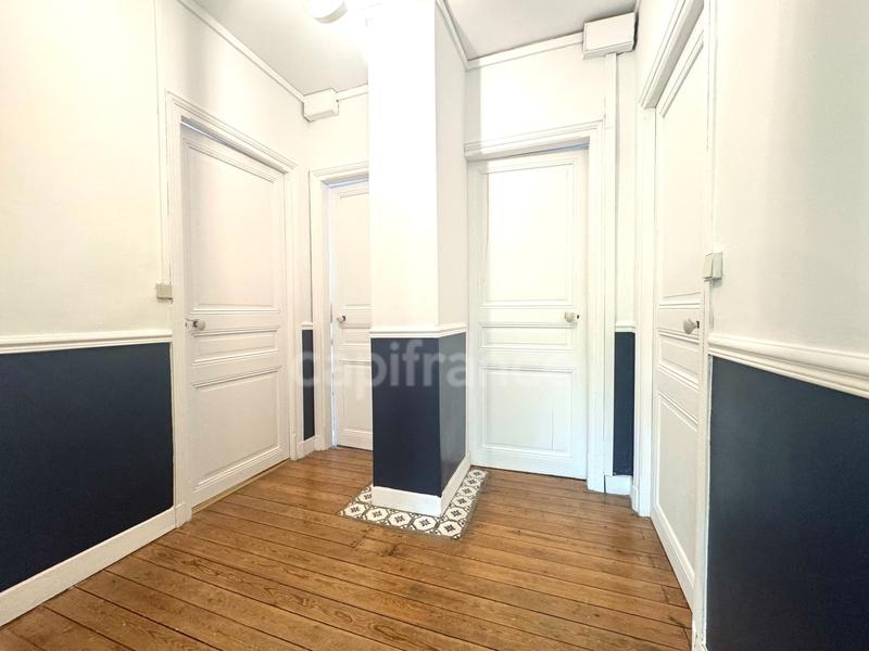 Maison - 191 m² - 8 pièces