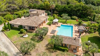 Maison - 278 m² - 7 pièces