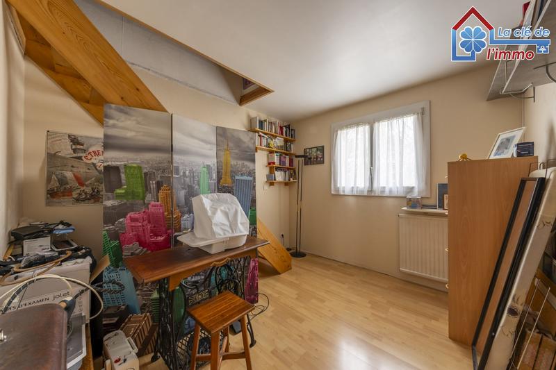 Maison traditionnelle - 120 m² - 7 pièces