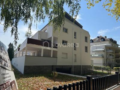 Appartement - 99 m² - 4 pièces