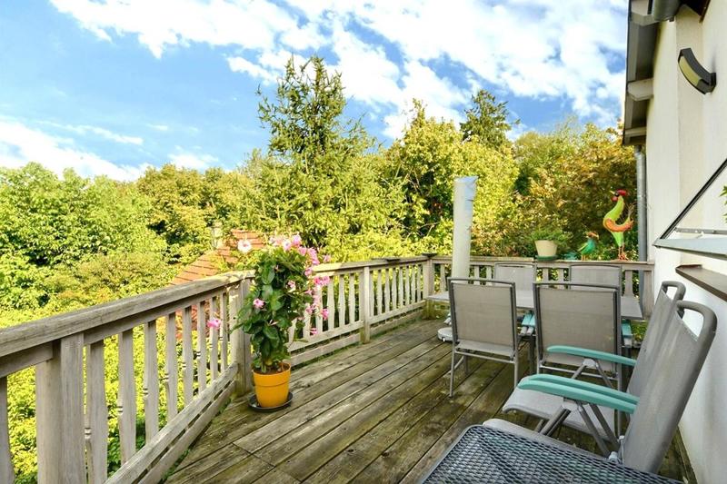 Maison - 250 m² - 10 pièces