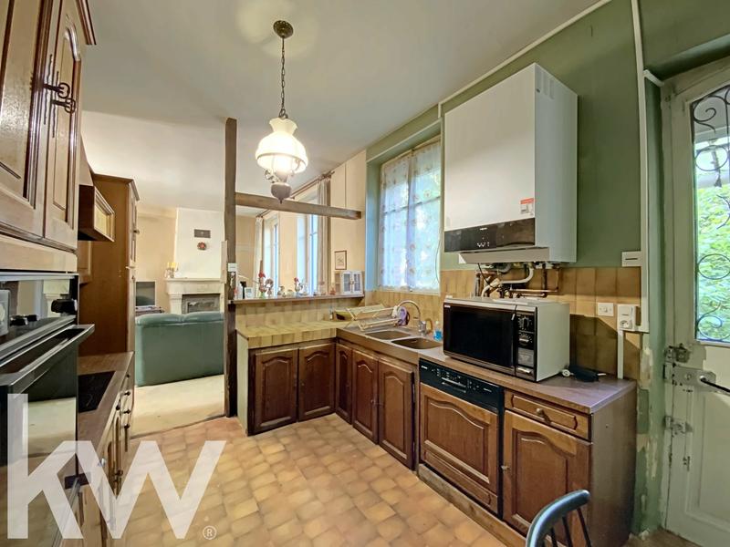 Maison - 200 m² - 9 pièces