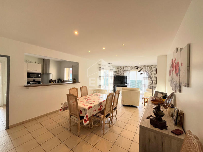 Maison - 83 m² - 4 pièces