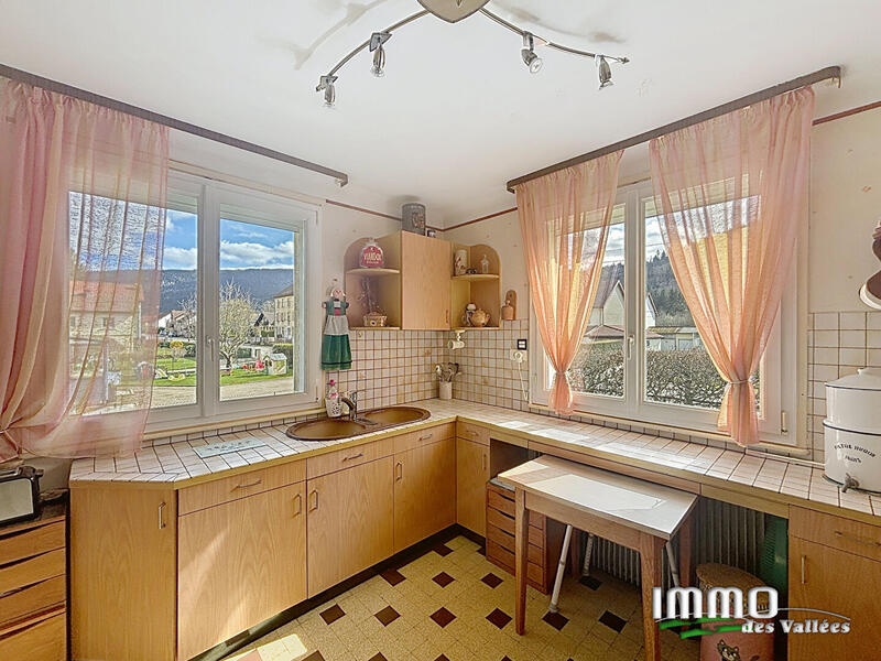 Maison - 140 m² - 6 pièces