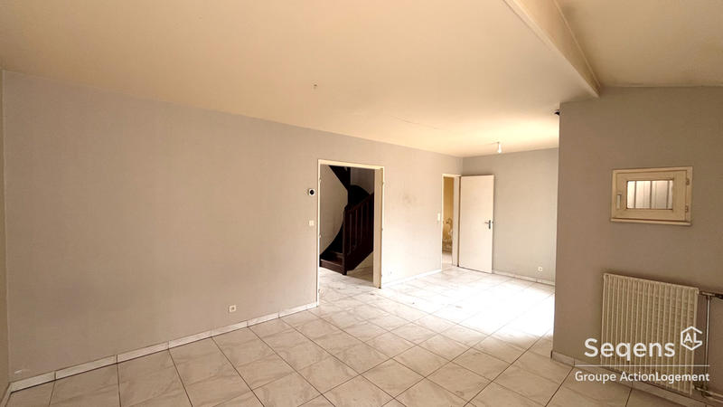 Maison - 93 m² - 4 pièces