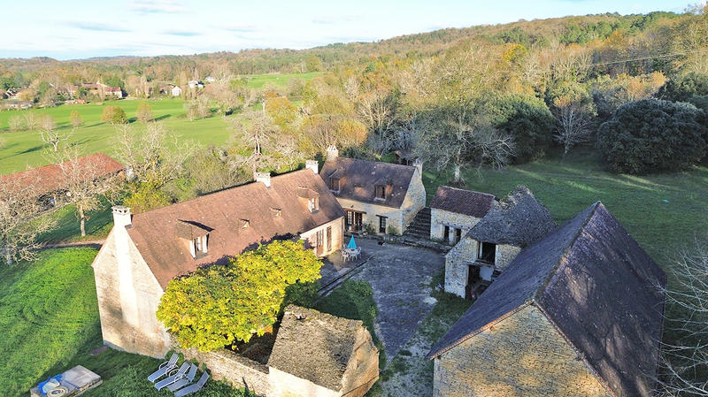 Maison - 174 m² - 7 pièces