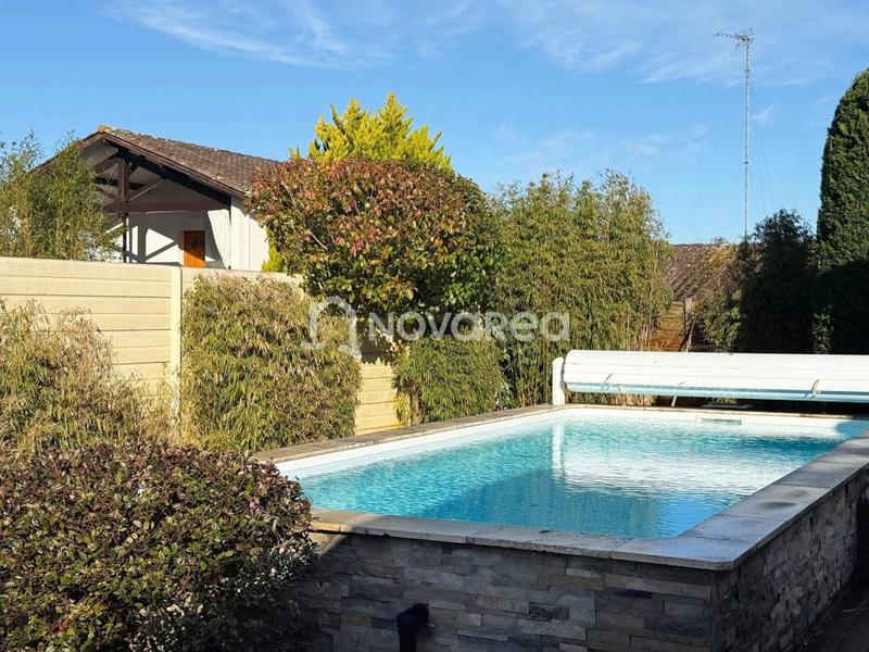 Maison - 143 m² - 4 pièces