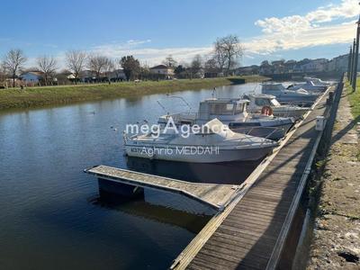 Maison - 201 m² - 8 pièces