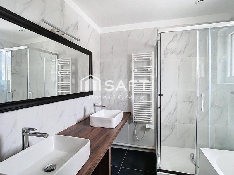 Maison - 254 m² - 8 pièces