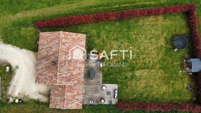 Maison - 93 m² - 4 pièces