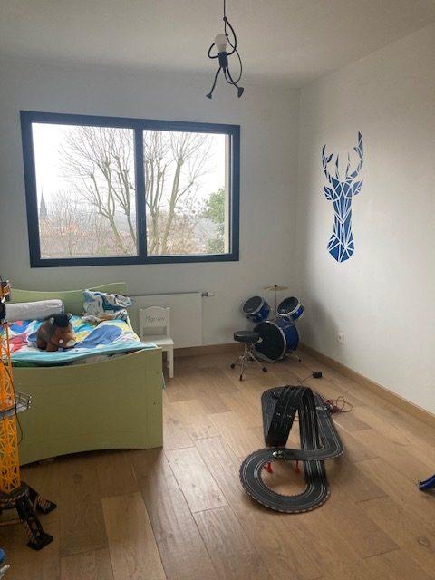 Maison - 201 m² - 6 pièces