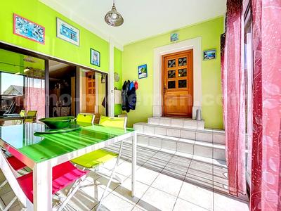 Corps de ferme - 238 m² - 7 pièces