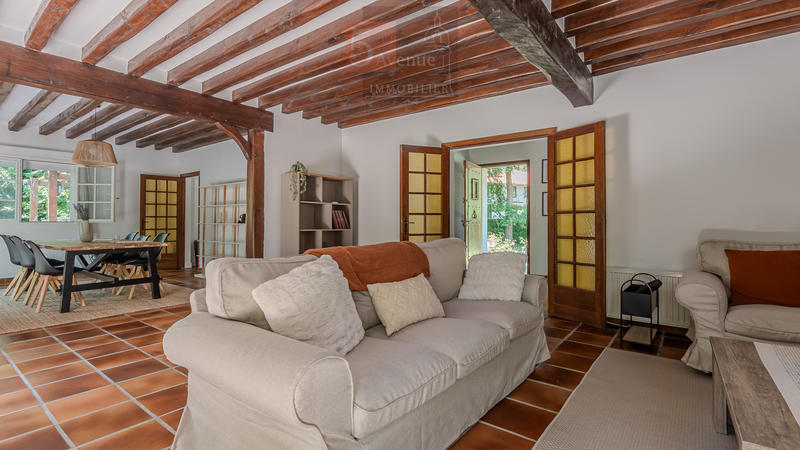 Maison - 170 m² - 7 pièces