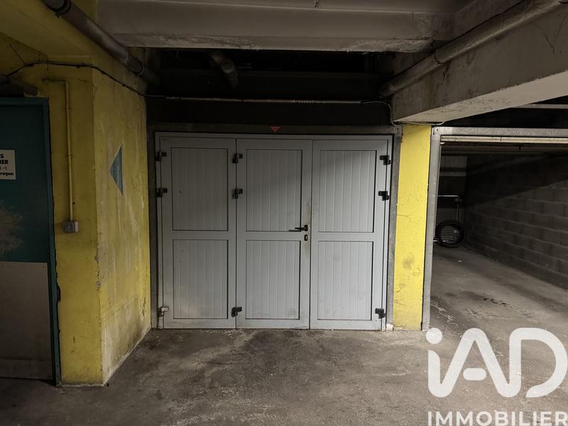 Parking - 14 m²