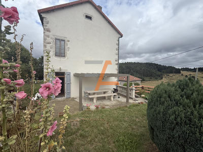 Maison - 180 m² - 5 pièces