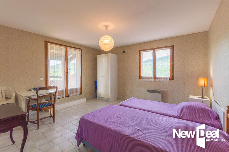 Propriété - 132 m² - 4 pièces